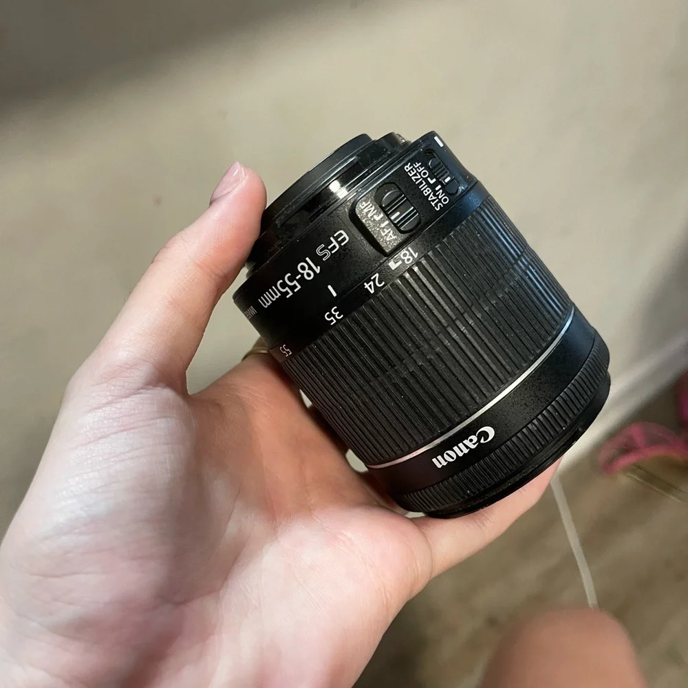 Canon t5i DSLR PROFESSIONAL CAMERA 2 Lens, Microphone, Extra BatteriesFIRM PRICE